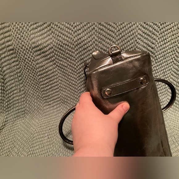 RARE EUC COACH METALLIC SILVER SHOULDER BAG. - Picture 7 of 11